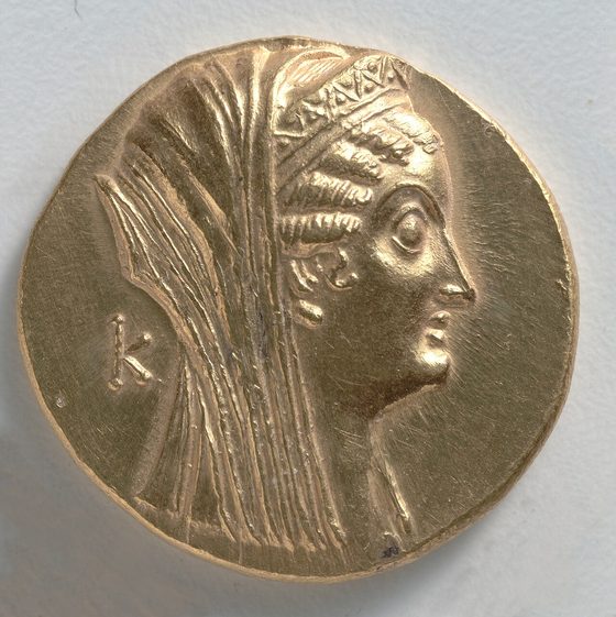Pièce d'or portant le profil de la reine Arsinoé II